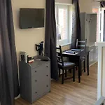 Huus-ritter In Apartament *