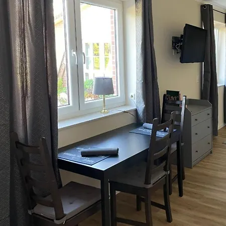 Huus-ritter In 公寓 *