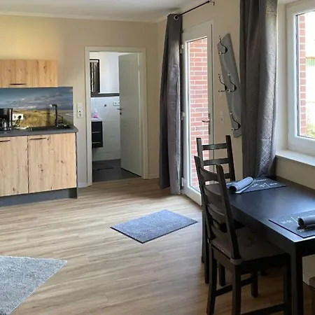Huus-ritter In Apartment Balje